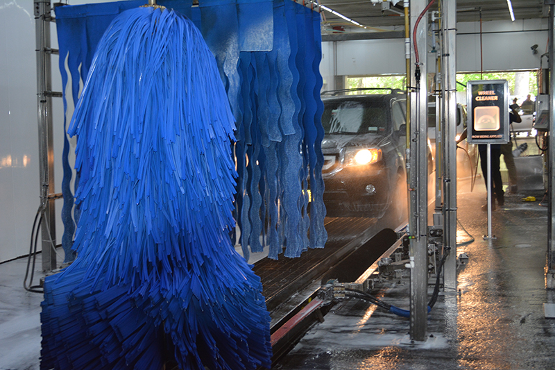 carwash tunnel, equipment, car, arches, brushes, conveyor, wheel cleaner